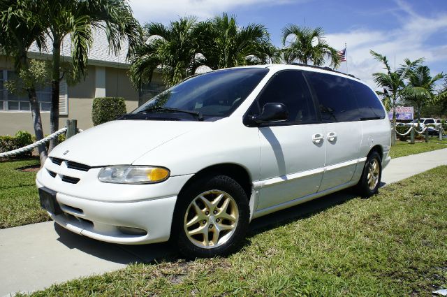 1998 Dodge Grand Caravan 4.6L XLT Sport