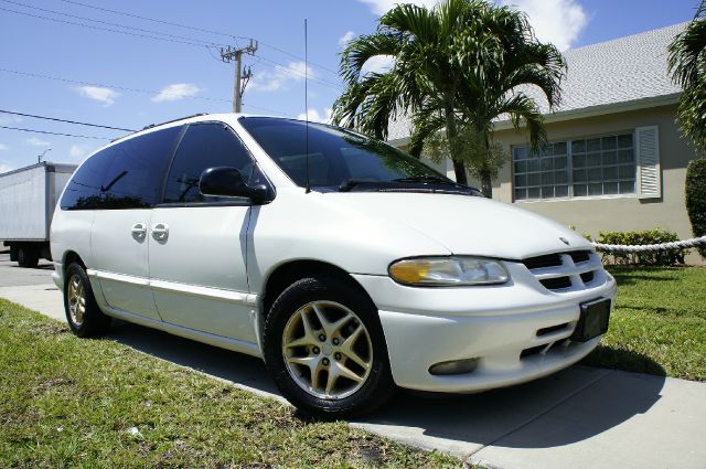 1998 Dodge Grand Caravan 4.6L XLT Sport