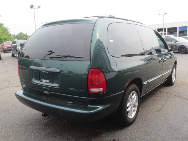 1998 Dodge Grand Caravan SE