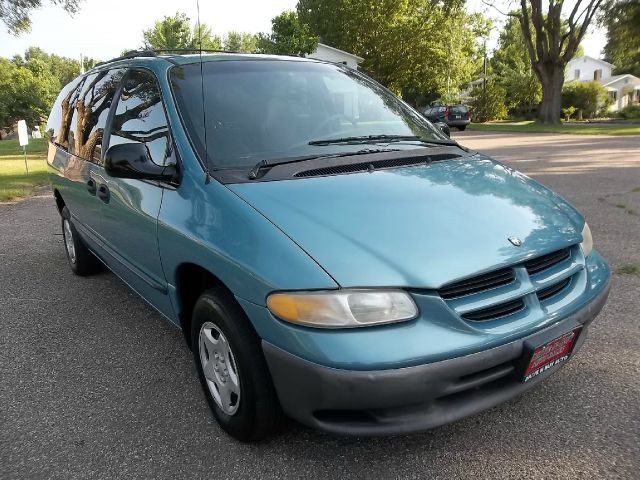 1999 Dodge Grand Caravan Base