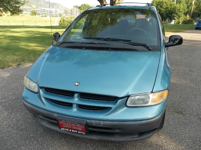 1999 Dodge Grand Caravan Base