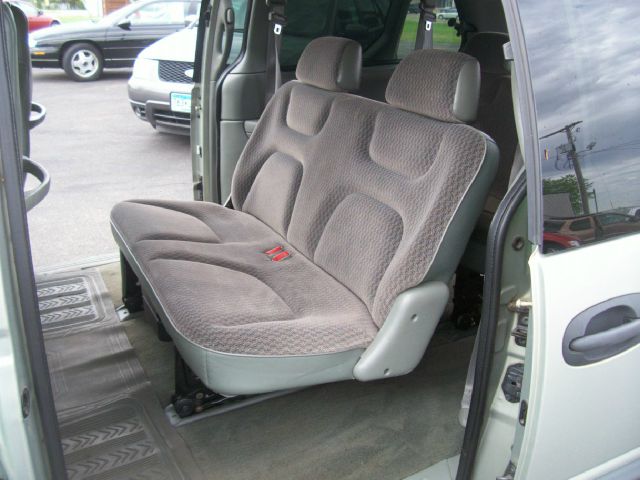 1999 Dodge Grand Caravan Base