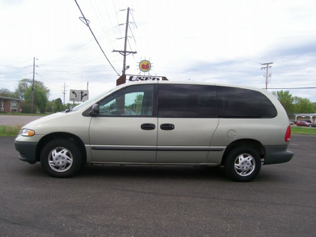 1999 Dodge Grand Caravan Base