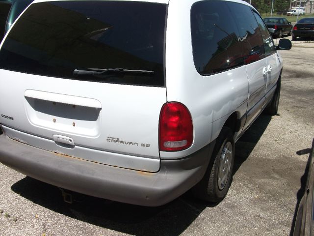 1999 Dodge Grand Caravan SE