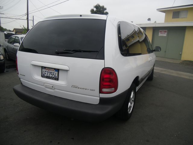 1999 Dodge Grand Caravan SE