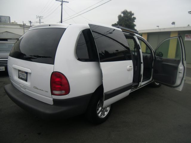 1999 Dodge Grand Caravan SE