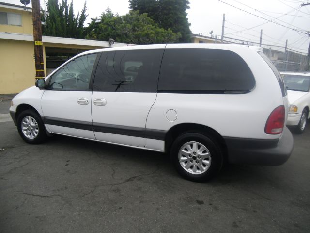 1999 Dodge Grand Caravan SE