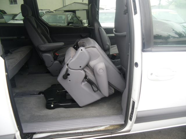 1999 Dodge Grand Caravan SE