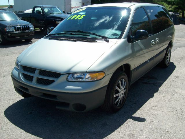 1999 Dodge Grand Caravan X