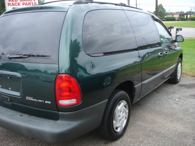 1999 Dodge Grand Caravan SE