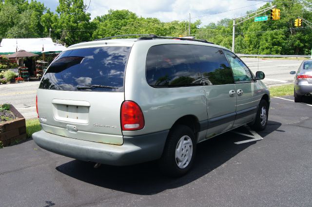 1999 Dodge Grand Caravan SE