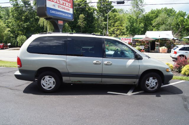 1999 Dodge Grand Caravan SE