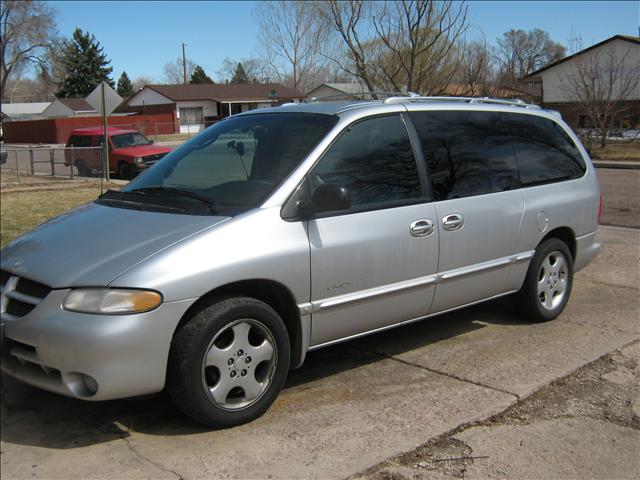 2000 Dodge Grand Caravan Unknown