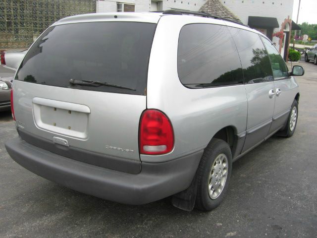 2000 Dodge Grand Caravan X