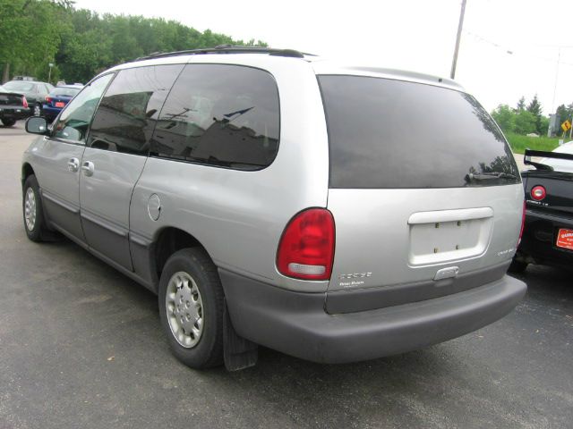 2000 Dodge Grand Caravan X