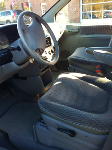 2000 Dodge Grand Caravan SE