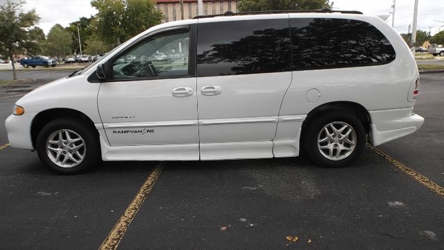 2000 Dodge Grand Caravan XLE, AWD, Leather