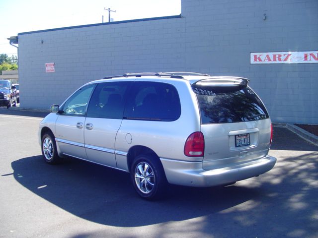 2000 Dodge Grand Caravan 4d,ac,pw,sunroof,leather