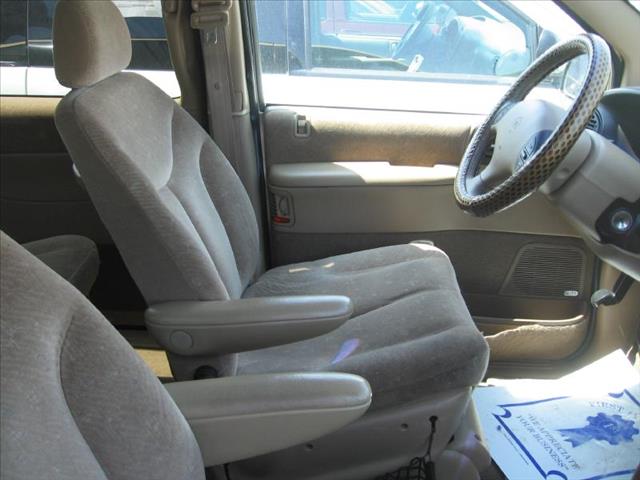 2000 Dodge Grand Caravan W8