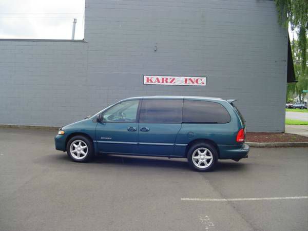 2000 Dodge Grand Caravan 4d,ac,pw,sunroof,leather