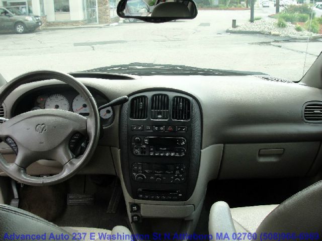 2003 Dodge Grand Caravan LW2