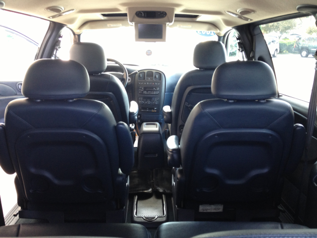 2003 Dodge Grand Caravan LW2