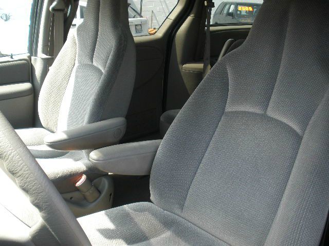 2003 Dodge Grand Caravan SE