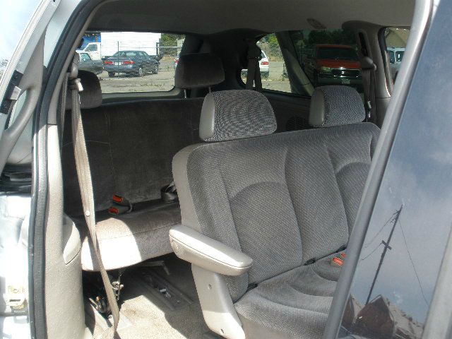 2003 Dodge Grand Caravan SE