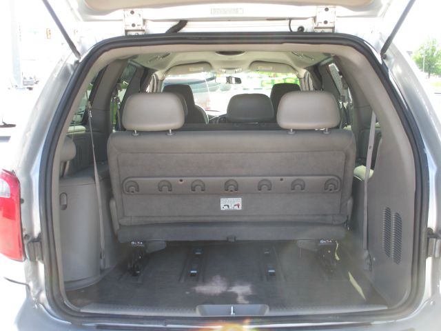 2003 Dodge Grand Caravan SE