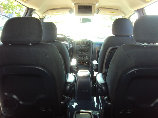 2003 Dodge Grand Caravan LW2