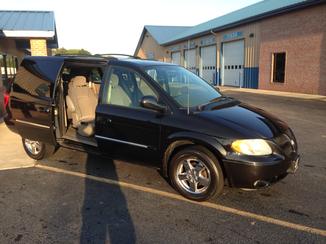 2003 Dodge Grand Caravan LW2