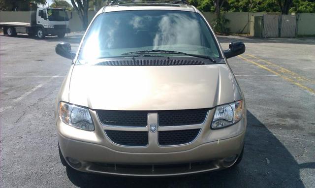 2003 Dodge Grand Caravan ST Truck Short Crew Cab