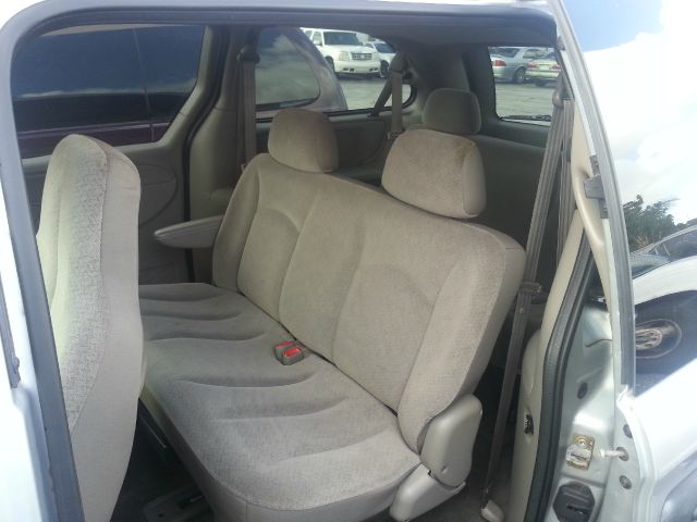 2003 Dodge Grand Caravan SE