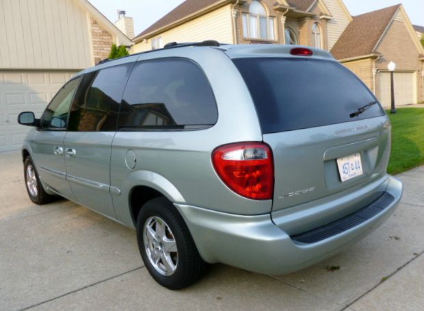 2003 Dodge Grand Caravan LW2