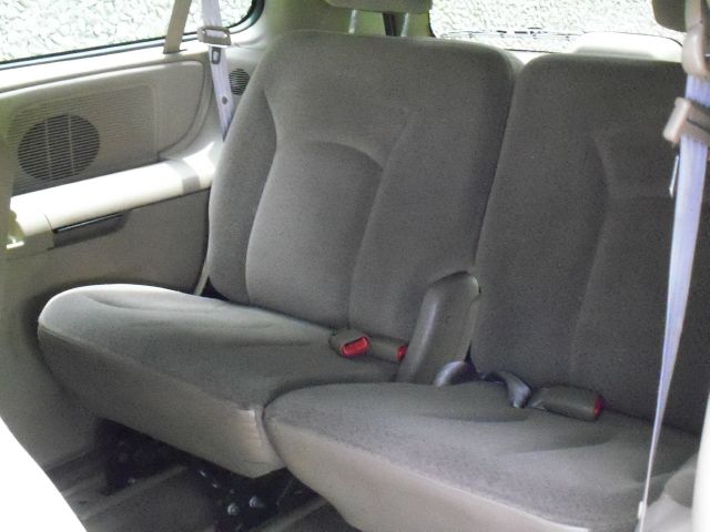 2003 Dodge Grand Caravan LW2