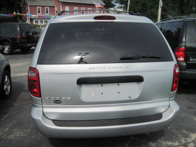 2003 Dodge Grand Caravan SE