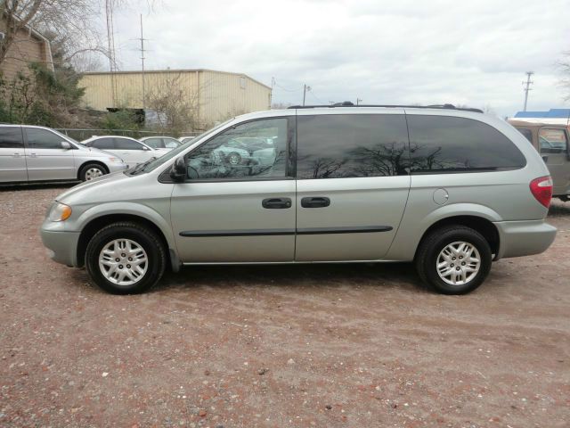 2004 Dodge Grand Caravan SE