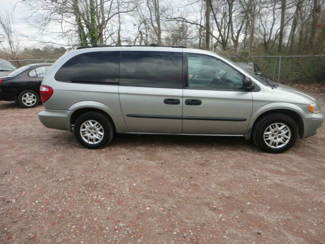 2004 Dodge Grand Caravan SE