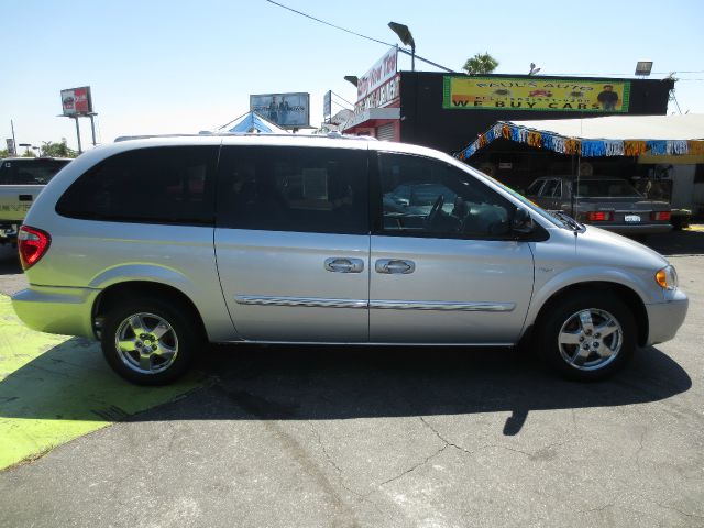 2004 Dodge Grand Caravan S