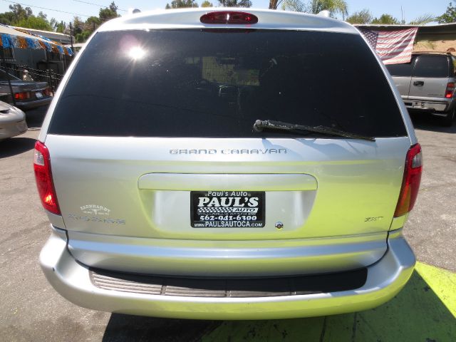 2004 Dodge Grand Caravan S