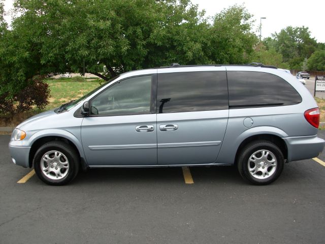 2004 Dodge Grand Caravan S