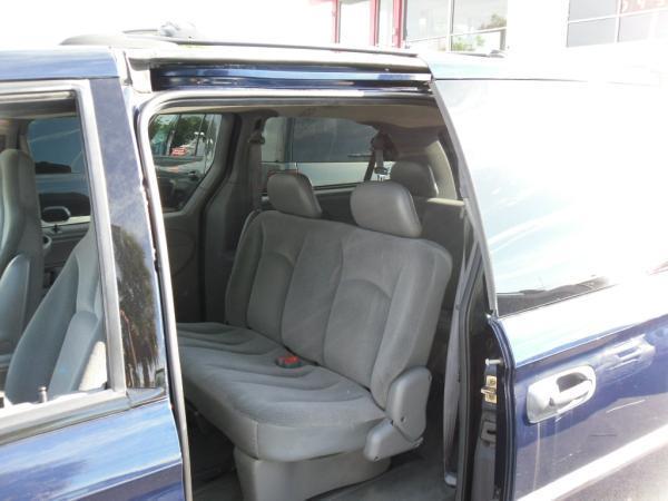 2004 Dodge Grand Caravan SE