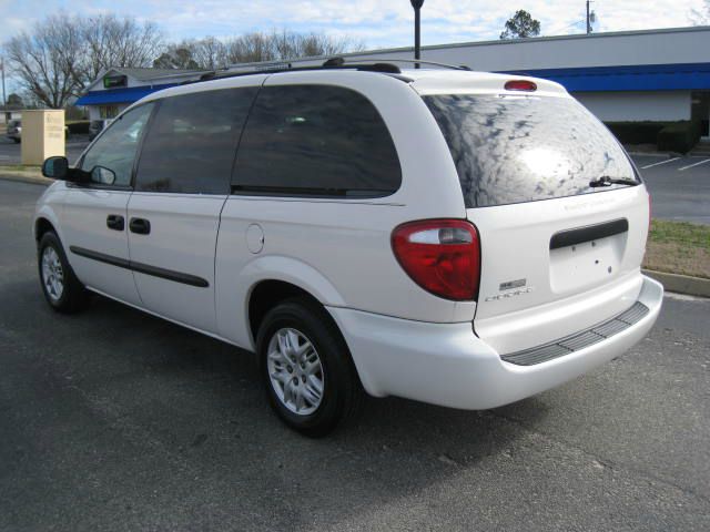 2004 Dodge Grand Caravan SE