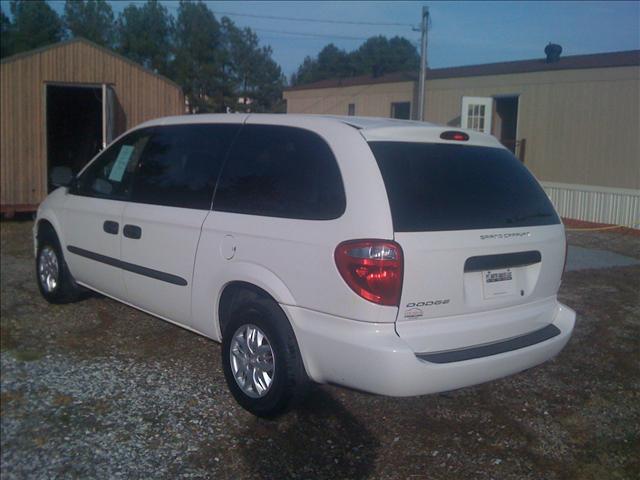 2004 Dodge Grand Caravan SE