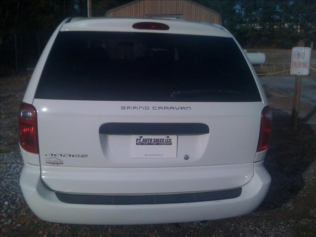 2004 Dodge Grand Caravan SE