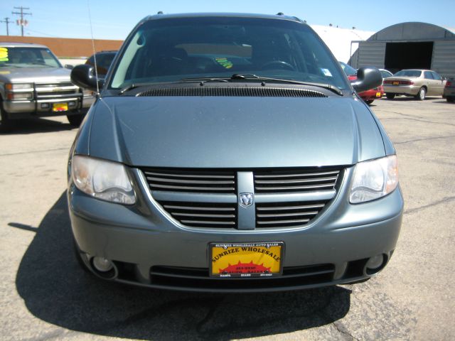 2005 Dodge Grand Caravan S