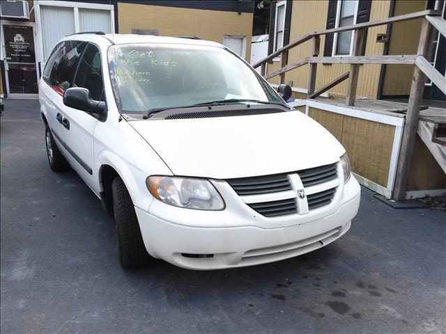 2005 Dodge Grand Caravan SE