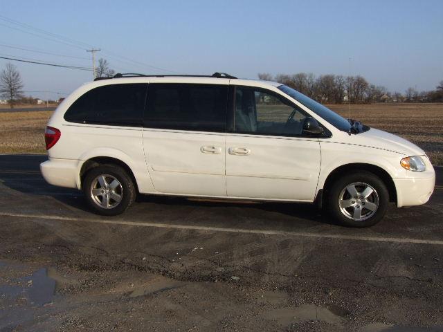 2005 Dodge Grand Caravan ES Sport