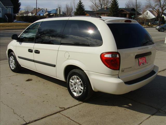 2005 Dodge Grand Caravan SE