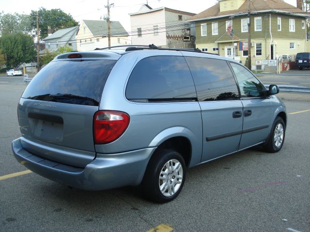 2005 Dodge Grand Caravan SE